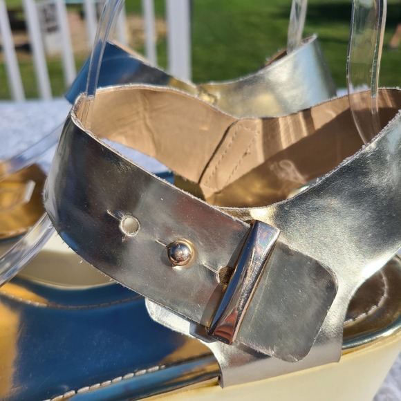 Steve Madden Surfside Vintage Platform Metallic Gold Sandal - Picture 10 of 13